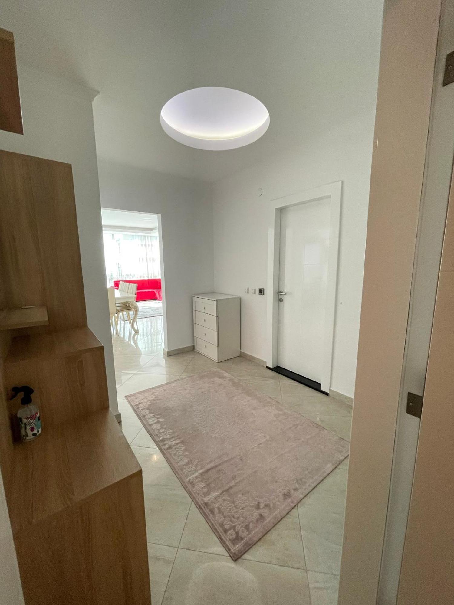 Sa Apartments! 2bd Flat 200m To The